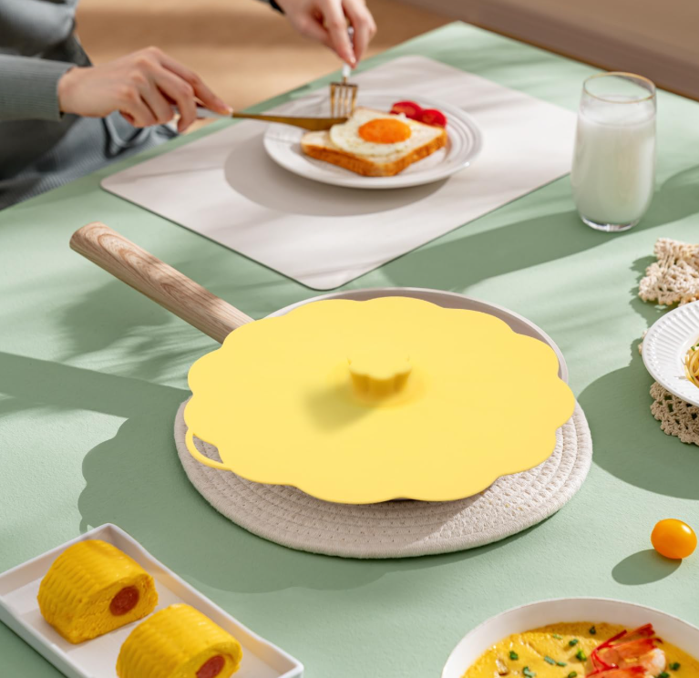 16 Reusable Silicone Microwave Cover Lid Set - Image 1